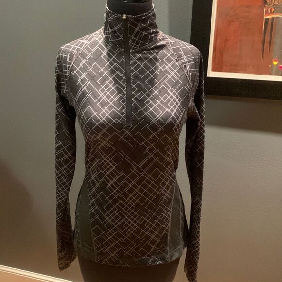 Tek Gear black/gray geometric print 1/4 zip athleisure top, XS - Picture 1 of 7